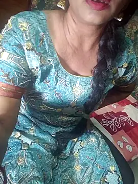 Snapshot of Shalini_telugu09 chatting on November 30, 2025, 2:07 pm Shalini telugu09 online show from November 30, 2025, 2:07 pm