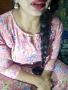Snapshot of Shalini_telugu09 chatting on July 10, 2026, 9:42 am Shalini telugu09 online show from July 10, 2026, 9:42 am
