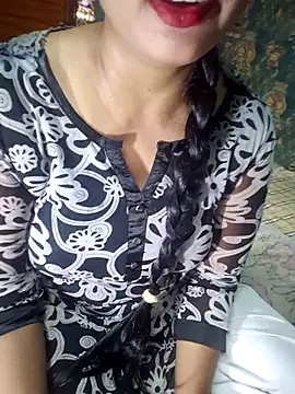 Snapshot of Shalini_telugu09 chatting on July 22, 2026, 9:11 am Shalini telugu09 online show from July 22, 2026, 9:11 am