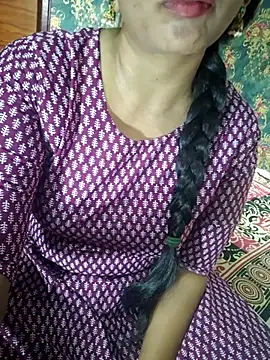 Snapshot of Shalini_telugu09 chatting on November 8, 2025, 6:06 am Shalini telugu09 online show from November 8, 2025, 6:06 am