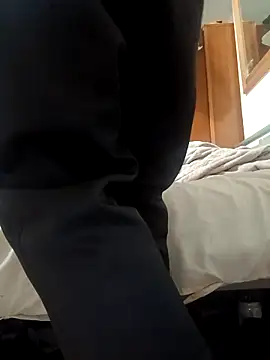 LargeElectrolyte7 online show from November 22, 2025, 2:43 am