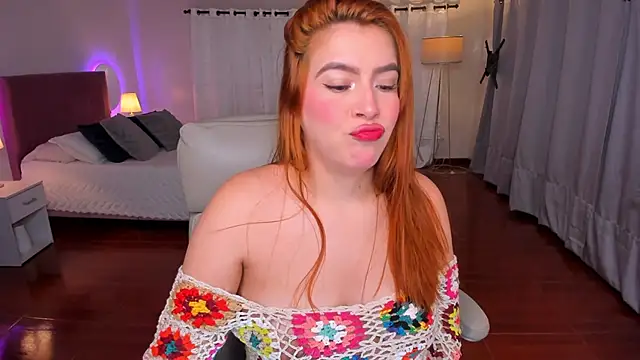 karla hill 28 online show from November 29, 2025, 3:39 am