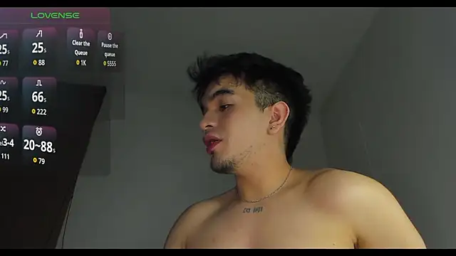 cmzo  online show from November 15, 2025, 3:43 am