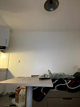 Renoirmonter online show from November 29, 2025, 1:50 am