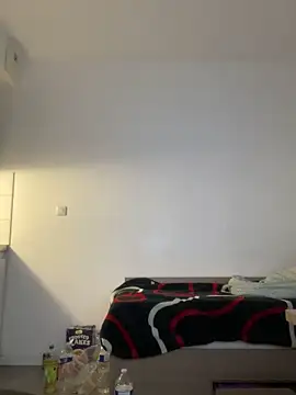 Renoirmonter online show from October 16, 2025, 6:49 pm