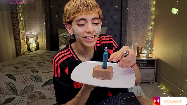 Matty Sparkk online show from December 18, 2025, 1:37 pm