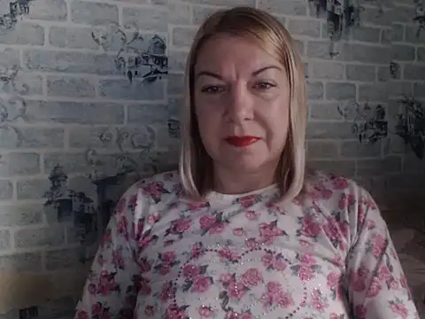 Snapshot of Lillia_Ray chatting on December 22, 2025, 9:09 am Lillia Ray online show from December 22, 2025, 9:09 am