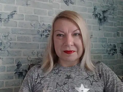 Snapshot of Lillia_Ray chatting on November 22, 2025, 8:24 am Lillia Ray online show from November 22, 2025, 8:24 am