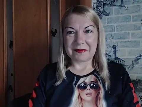 Lillia Ray online show from May 13, 2026, 7:04 am