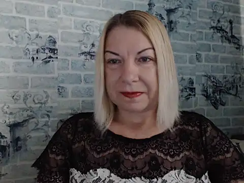 Snapshot of Lillia_Ray chatting on September 12, 2025, 6:13 am Lillia Ray online show from September 12, 2025, 6:13 am