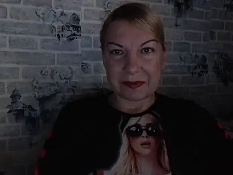 Snapshot of Lillia_Ray chatting on October 19, 2025, 6:16 am Lillia Ray online show from October 19, 2025, 6:16 am