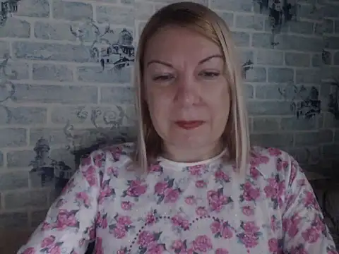 Snapshot of Lillia_Ray chatting on November 27, 2025, 7:31 am Lillia Ray online show from November 27, 2025, 7:31 am