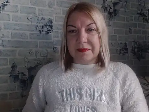 Snapshot of Lillia_Ray chatting on December 20, 2025, 11:02 am Lillia Ray online show from December 20, 2025, 11:02 am