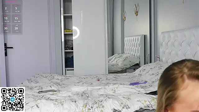 cassiemurr  online show from May 29, 2026, 7:58 am