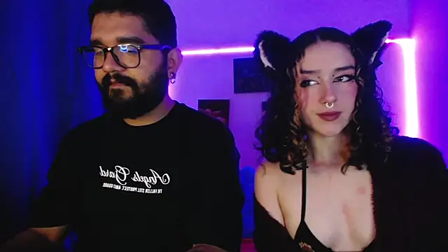 Snapshot of TwinFlamesX chatting on October 27, 2025, 2:51 pm TwinFlamesX online show from October 27, 2025, 2:51 pm