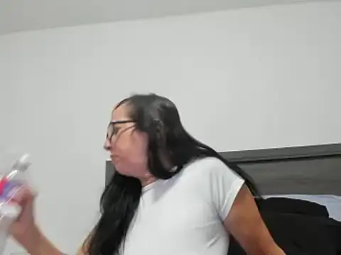 peachgoddess online show from October 3, 2025, 12:17 pm