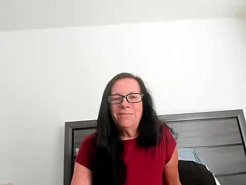 peachgoddess online show from October 9, 2025, 3:23 pm