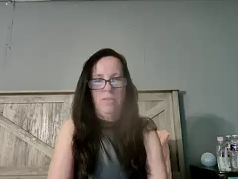 peachgoddess online show from March 21, 2025, 8:18 pm