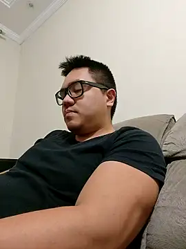 awesometeacher33 online show from September 18, 2025, 3:53 am