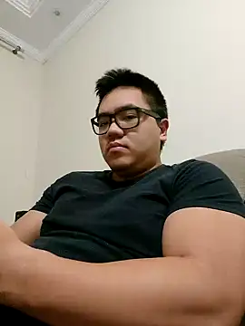 awesometeacher33 online show from September 28, 2025, 4:41 am