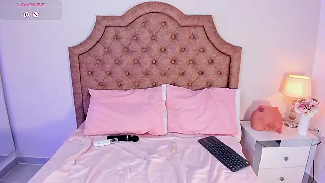 Mandyy1  online show from February 3, 2026, 6:22 am