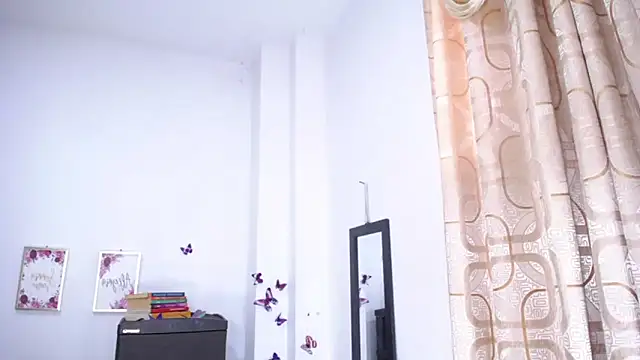 Lia Liaa online show from March 1, 2026, 9:48 pm