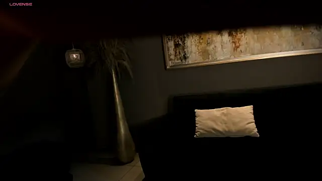 AmaliaCrus online show from December 19, 2025, 8:11 pm