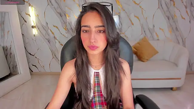 Snapshot of LarisaSmirnov chatting on September 9, 2025, 4:33 am LarisaSmirnov online show from September 9, 2025, 4:33 am