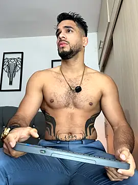 Maximiliano ford online show from November 21, 2025, 10:25 am