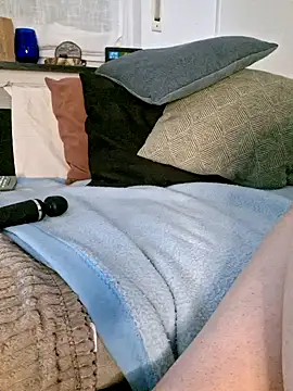 naturliebe online show from March 12, 2026, 7:45 am