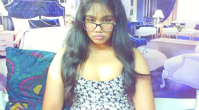 Snapshot of IndianSexyDiva chatting on March 18, 2025, 6:28 am IndianSexyDiva online show from March 18, 2025, 6:28 am