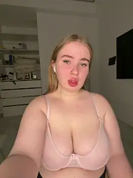 Amy Sky  online show from March 10, 2026, 5:39 pm