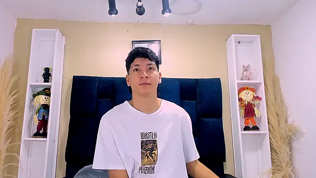 Jhojan twink online show from October 6, 2025, 12:06 pm