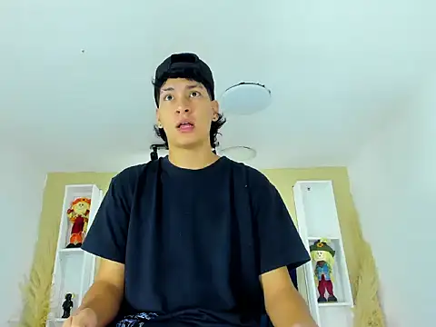 Jhojan twink online show from September 22, 2025, 11:16 am