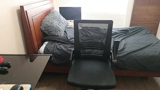 hardaftercum online show from November 6, 2025, 2:43 pm