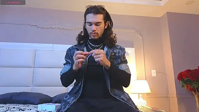 FreyrVik online show from October 2, 2025, 4:21 pm