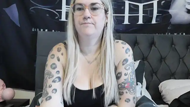 Sizzling Indie36 online show from December 16, 2025, 9:46 am