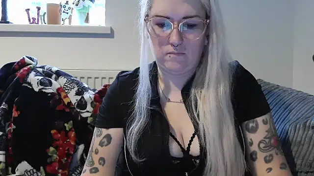 Sizzling Indie36 online show from October 21, 2025, 8:25 am