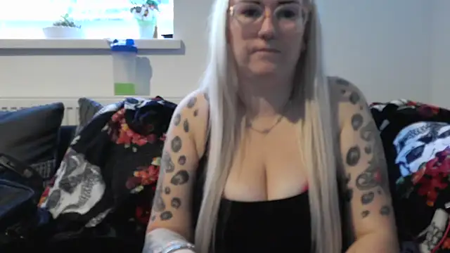 Sizzling Indie36 online show from September 29, 2025, 8:10 am