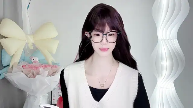 Snapshot of Gogo-888 chatting on November 17, 2025, 10:30 am Gogo-888 online show from November 17, 2025, 10:30 am