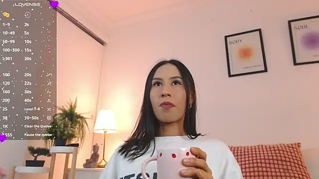 Snapshot of Valen_ross_ chatting on September 14, 2025, 3:18 am Valen ross online show from September 14, 2025, 3:18 am