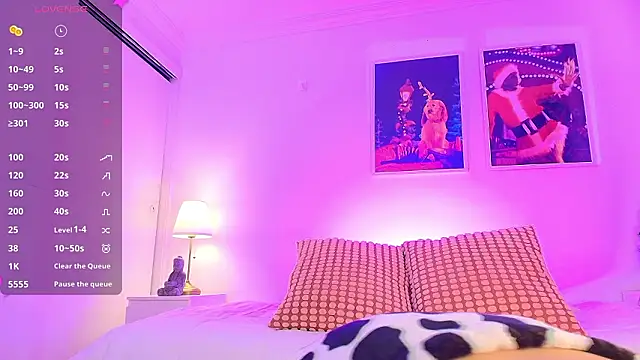 Valen ross  online show from January 15, 2026, 11:08 pm