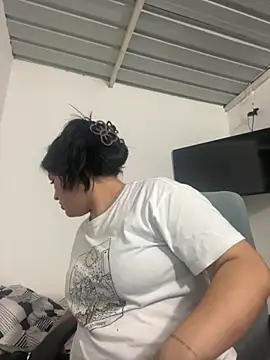 pareja curiosa19 online show from October 16, 2025, 12:19 am