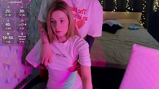 Snapshot of Tara_Lawson chatting on March 3, 2026, 11:06 am Tara Lawson online show from March 3, 2026, 11:06 am