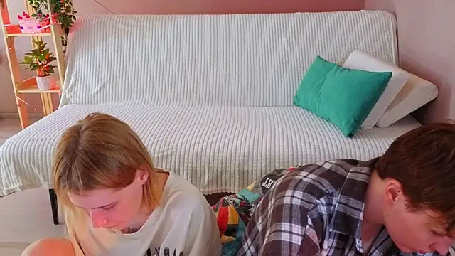 Snapshot of Tara_Lawson chatting on July 10, 2026, 10:48 am Tara Lawson online show from July 10, 2026, 10:48 am