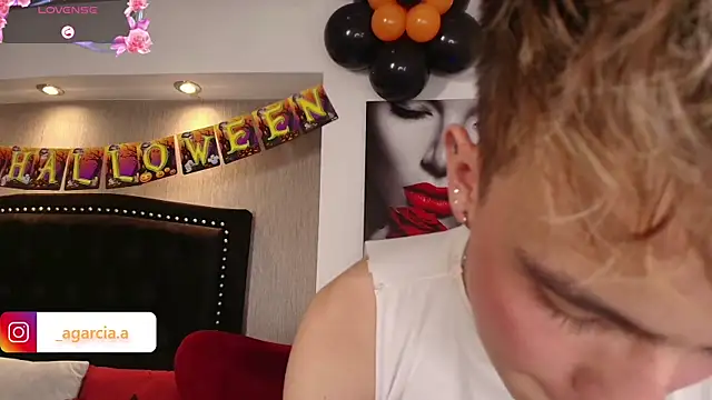 LiamWildx20 online show from October 9, 2025, 4:35 am