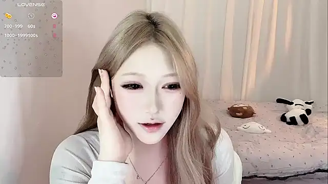 Snapshot of -monica-tina- chatting on September 15, 2025, 12:44 am -monica-tina- online show from September 15, 2025, 12:44 am