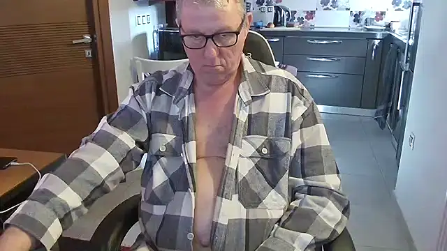 JamesBauer online show from February 16, 2026, 10:58 am