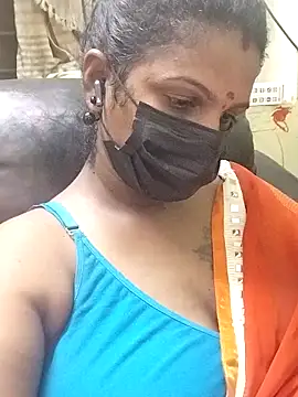 poojaa-rani online show from November 2, 2025, 5:40 pm