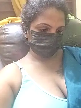 Snapshot of poojaa-rani chatting on March 2, 2026, 6:15 pm poojaa-rani online show from March 2, 2026, 6:15 pm